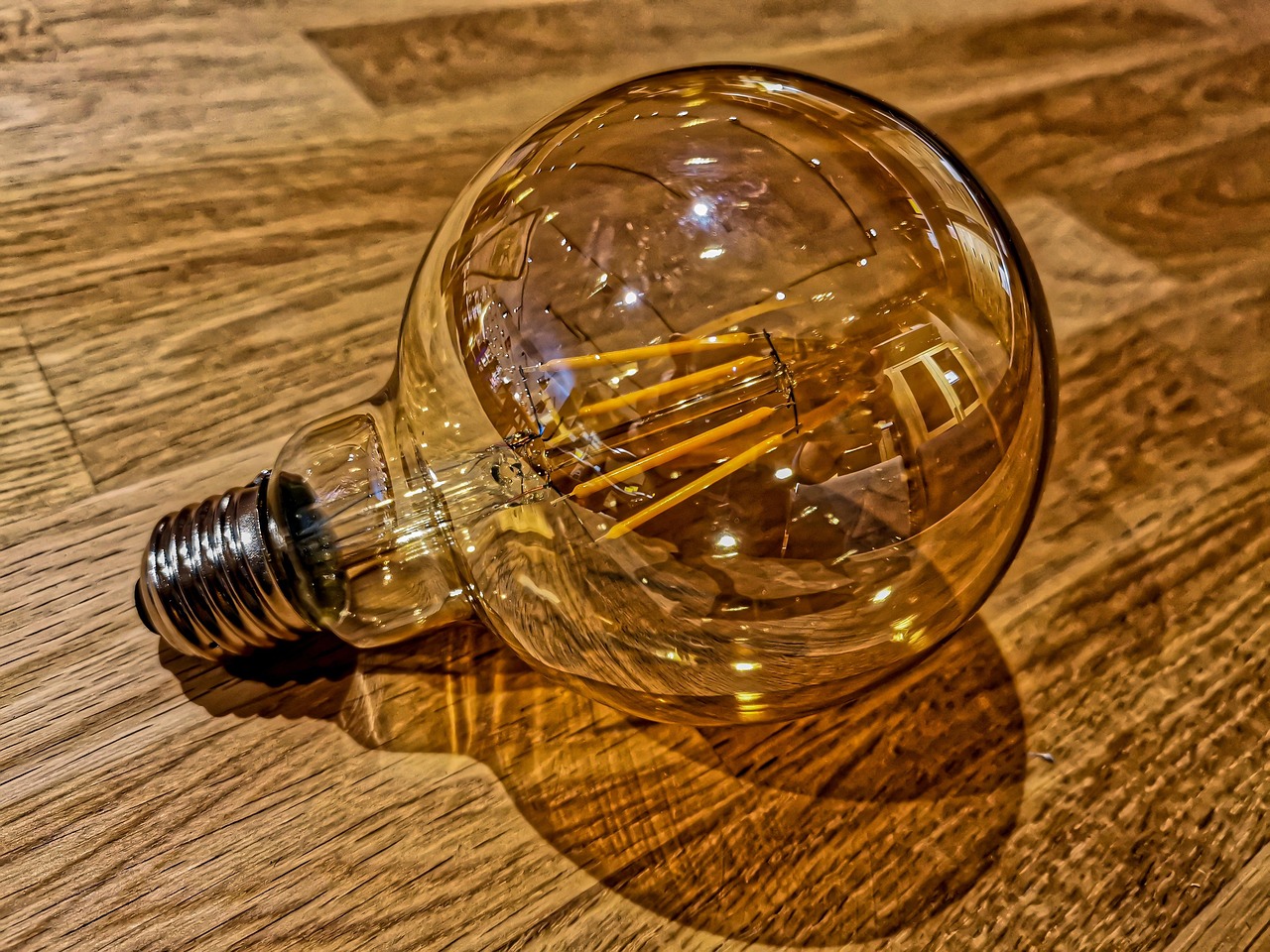 Watts, lumens and why a 9 W LED is not a 9 W bulb